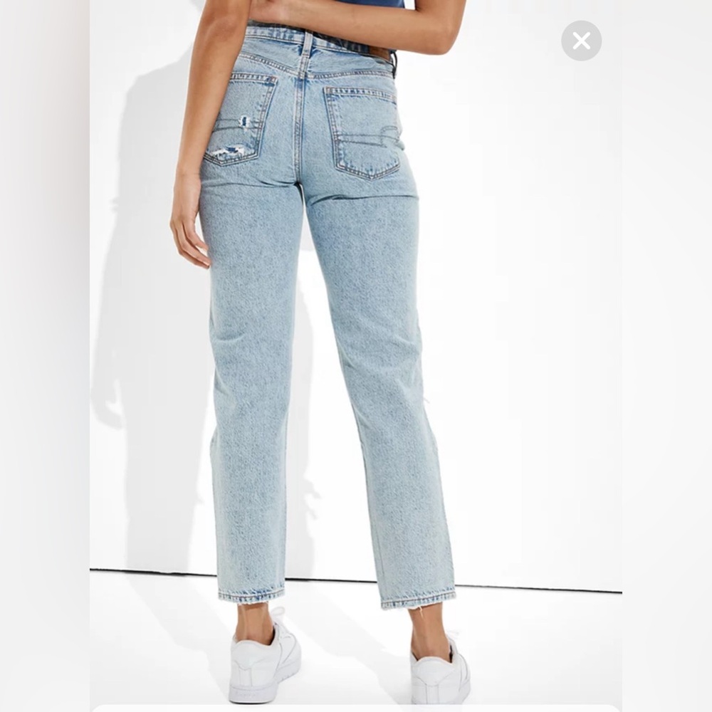 American Eagle Mom Straight Jean